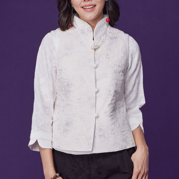 刺繡鋪棉圓弧短背心 