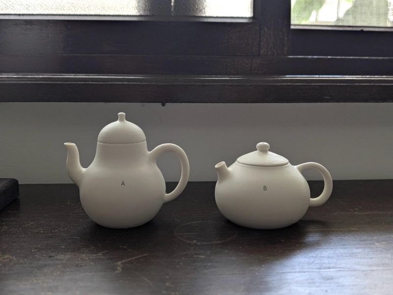 燻 陶 漫 行 ｜壺2 陶藝 陶土 手工器皿 豬口杯 陶器 家飾 藝術 雕塑 茶壺 茶具 鶯歌 咖啡杯
花器 缽 側把壺 豆皿 盤缽 片口