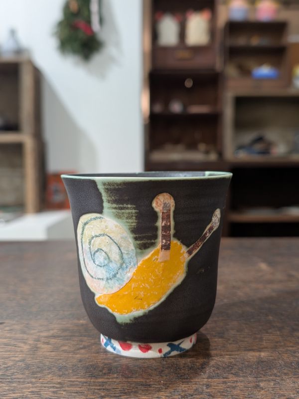 林盼妮 拼貼風格水杯 台灣作家 陶藝家 陶藝 慢慢生活美 展覽 gallery