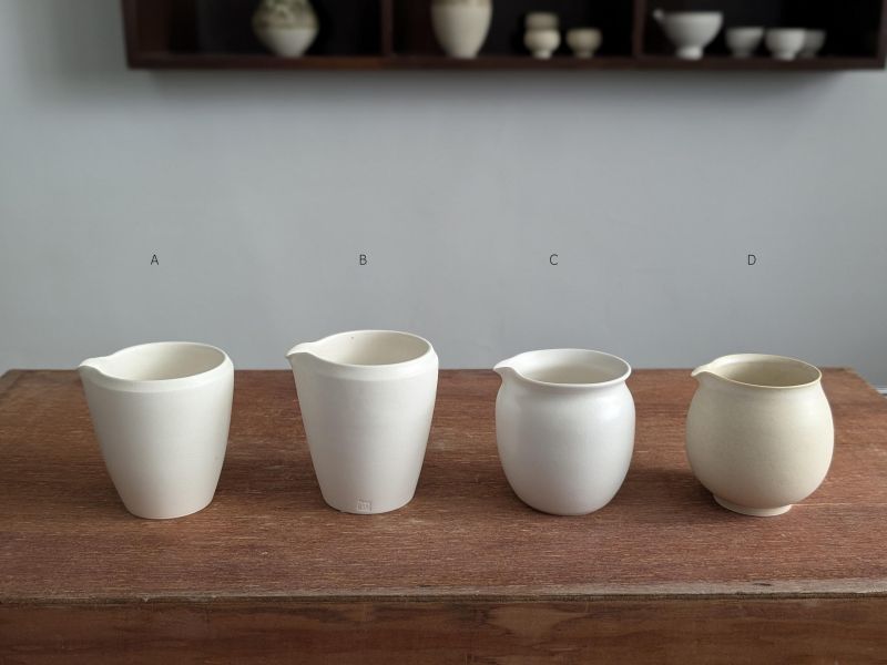 燻 陶 漫 行 ｜茶海 陶藝 陶土 手工器皿 豬口杯 陶器 家飾 藝術 雕塑 茶壺 茶具 鶯歌 咖啡杯
花器 缽 側把壺 豆皿
