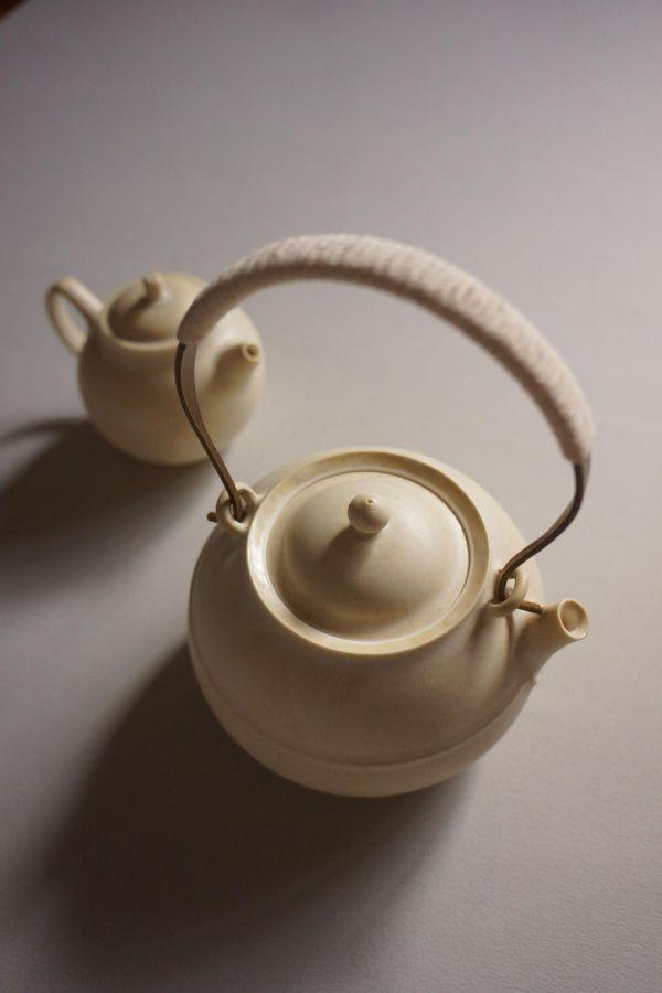 展覽特別活動：品茗與茶具體驗 執壺與品茗體驗 作者導覽、品茗、執壺、器皿體驗