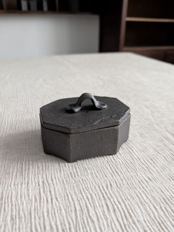 陳希泓 地質八角蓋罐 陶藝 陶土 無印良品 手工器皿 日系 茶道具 地質八角蓋罐