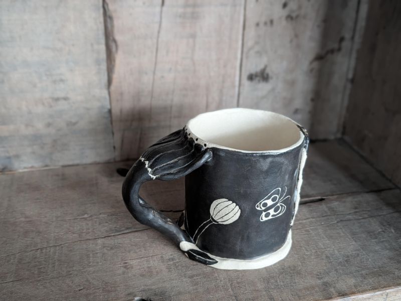 椪小雨 個展 杯-4 陶藝 陶土 手工器皿 傷痕 療癒 可愛 自我療癒 陶器 家飾 藝術 雕塑