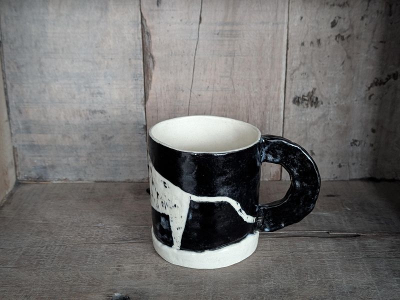 椪小雨 個展 杯-2 陶藝 陶土 手工器皿 傷痕 療癒 可愛 自我療癒 陶器 家飾 藝術 雕塑