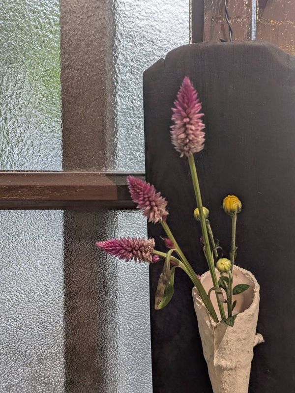 12/13(六)紙塑花器工作坊 紙漿 壁掛 侘寂 花器 工作坊 花藝 雕塑 生活道具 日常
日式 花道 池坊 草月流