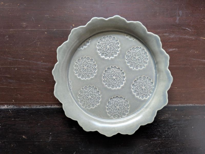 石川智子 雪花紋樣大盤 灰綠 陶藝 陶土 無印良品 手工器皿 日系 日本職人 雪花盤