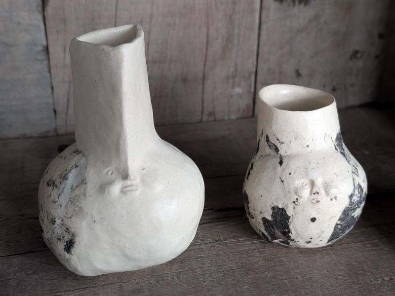 椪小雨 個展 蓋罐-1 陶藝 陶土 手工器皿 傷痕 療癒 可愛 自我療癒 陶器 家飾 藝術 雕塑