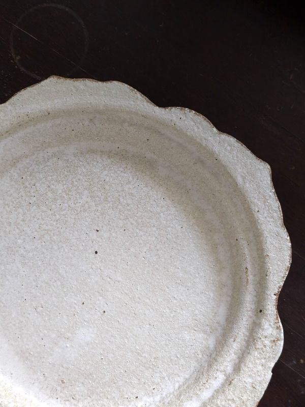 山本一仁 白釉花盤 陶藝 陶土 無印良品 手工器皿 日系 日本職人 日本職人山本一仁花盤