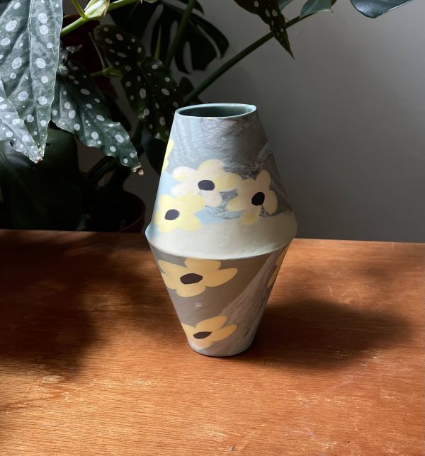 蔡佳曈 黑眼花花器 
