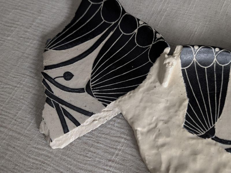 椪小雨 個展 掛飾-3 陶藝 陶土 手工器皿 傷痕 療癒 可愛 自我療癒 陶器 家飾 藝術 雕塑