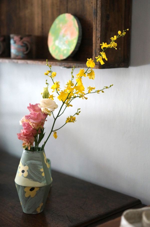蔡佳曈 黑眼花花器 