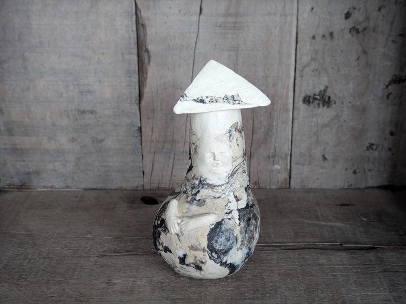 椪小雨 個展 蓋罐-2 陶藝 陶土 手工器皿 傷痕 療癒 可愛 自我療癒 陶器 家飾 藝術 雕塑