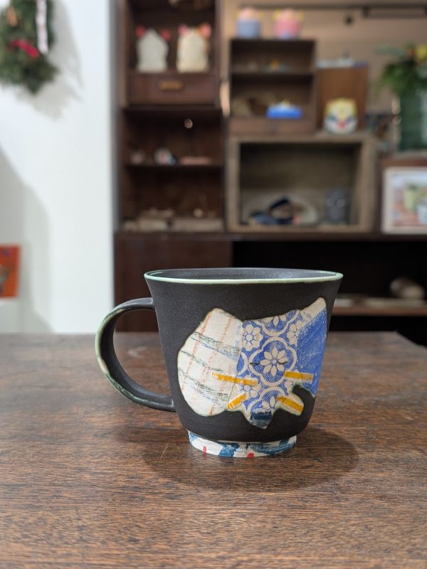 林盼妮 拼貼風格把杯 台灣作家 陶藝家 陶藝 慢慢生活美 展覽 gallery