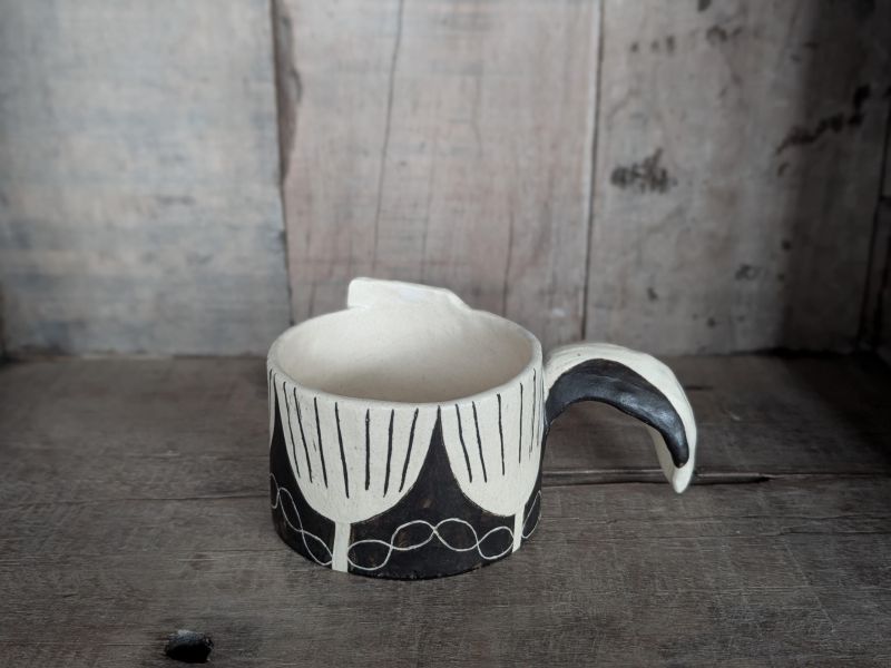 椪小雨 個展 杯-6 陶藝 陶土 手工器皿 傷痕 療癒 可愛 自我療癒 陶器 家飾 藝術 雕塑