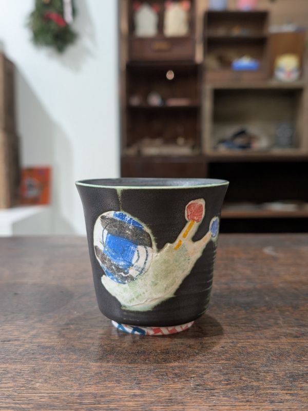 林盼妮 拼貼風格水杯 台灣作家 陶藝家 陶藝 慢慢生活美 展覽 gallery