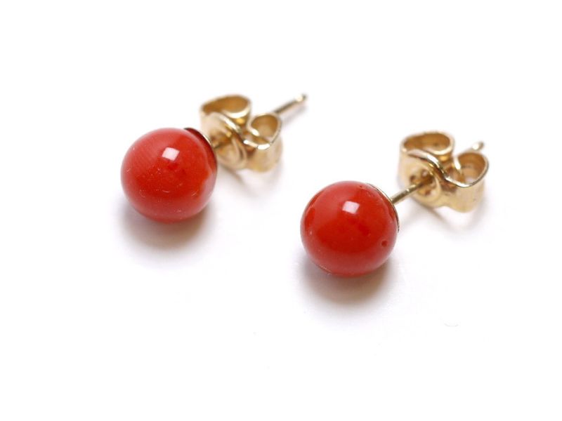 Red Coral Round Beads Stud Earrings red coral,jewelry,gemstone,diamond,taipei jewelry store