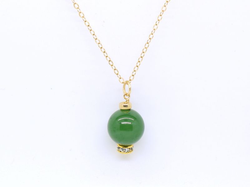 Green Jade Bead Pendant Necklace 14KF green jade,pendant,necklace,gold filled