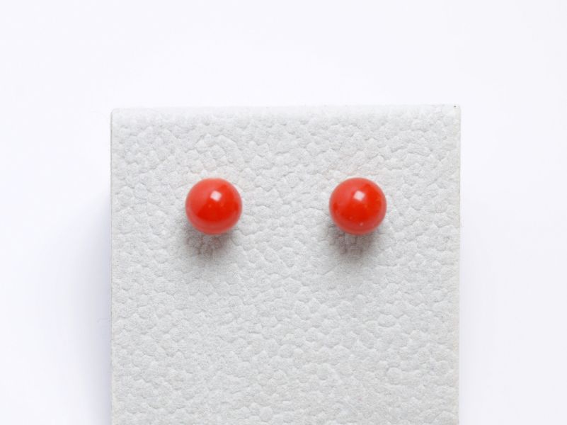 Red Coral Round Beads Stud Earrings red coral,jewelry,gemstone,diamond,taipei jewelry store