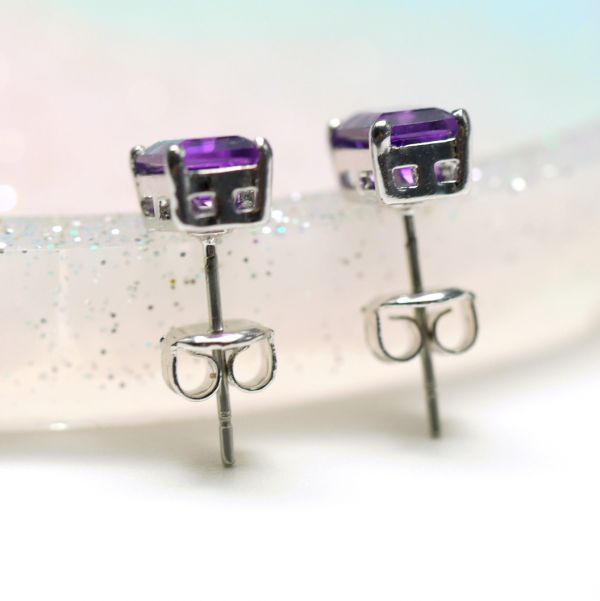 Natural Amethyst Princess Cut Earrings red coral,jade,jewelry,gemstone,diamond,taipei jewelry store,bracelet,ring,earrings,necklace,pendant