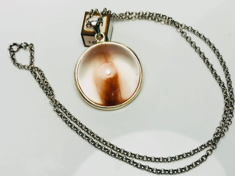 紅兔毛共生列木水晶墜飾 紅兔毛水晶,列木水晶,紅兔毛列木,兔毛水晶墜飾,天然水晶吊墜,共生水晶,礦石飾品,能量水晶,稀有水晶,水晶項鍊。