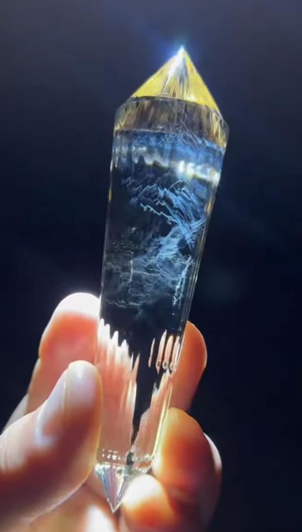 藍針日耀・天然黃水晶沃格爾 24 面體 藍針水晶,黃水晶沃格爾,沃格爾水晶,24面體水晶,藍針黃水晶,天然黃水晶,Vogel Crystal,水晶切面,能量水晶,稀有水晶