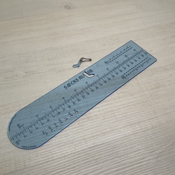 Yarnothing Sock Ruler knittingtool,yarnothing,ondohandcrafts,knittingnotion,notion,accessory,sockruler,ruler,sock,stitchmarker