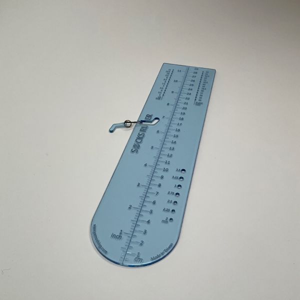 Yarnothing Sock Ruler knittingtool,yarnothing,ondohandcrafts,knittingnotion,notion,accessory,sockruler,ruler,sock,stitchmarker