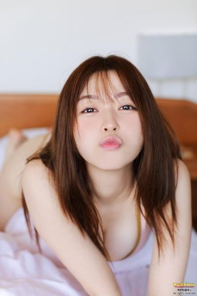 山本杏 1st寫真集 「標題未定」*1/14發售! 写真集,山本杏,寫真集