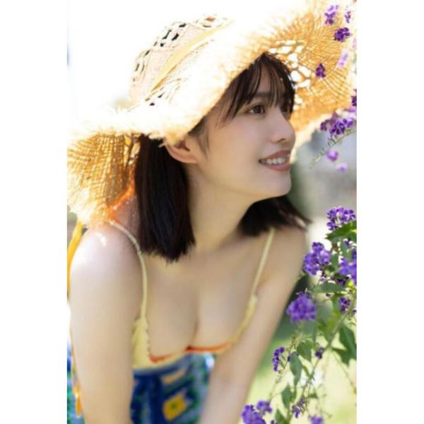 石浜芽衣 石濱芽衣 1st寫真集「標題未定 」虹のコンキスタドール 彩虹征服者*8/28發售 石浜芽衣 石濱芽衣 1st寫真集「標題未定 」虹のコンキスタドール 彩虹征服者