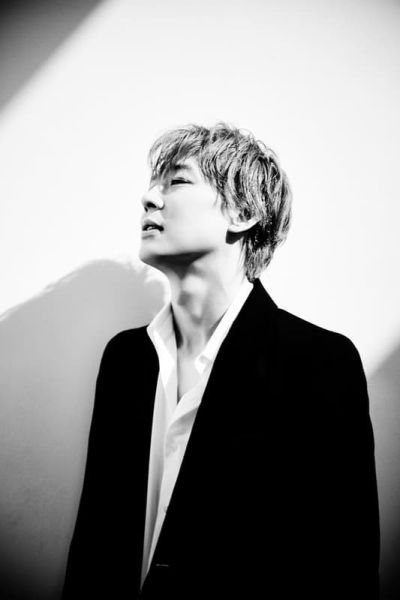 朴有天 PARK YUCHUN 日本1st寫真集「標題未定」*12/25發售! 朴有天,PARK YUCHUN,日本,1st,寫真集