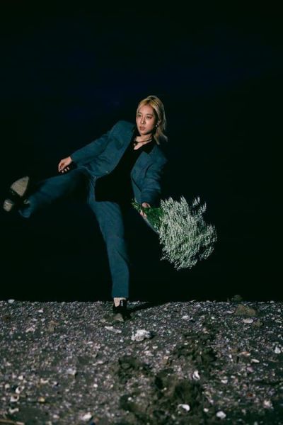 伊澤彩織 1st寫真集 PHOTO BOOK 「PLAYer 1」 *2/16發售! 伊澤彩織,1st,寫真集,PHOTO BOOK,PLAYer 1 ,写真集