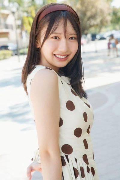 日向坂46 藤嶌果步 藤嶌果歩 1st寫真集  ｢標題未定」封入:隨機明信片一張 *8/4發售! 日向坂46,藤嶌果步,藤嶌果歩,1st,寫真集,明信片,写真集