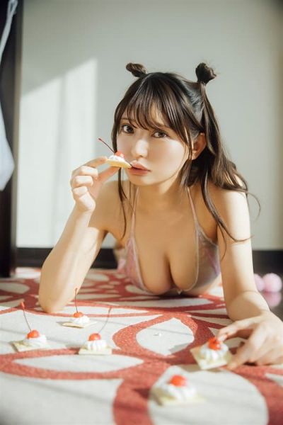 日本角川限定 似鳥沙也加 PHOTO BOOK 寫真集 「ふれあ、」「ふりる。」0128*3/27發售! 日本,角川,限定,似鳥沙也加,PHOTO BOOK,寫真集,ふれあ,ふりる