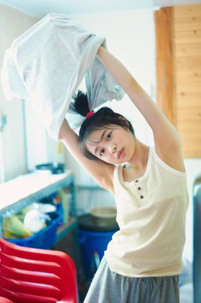 林芽亞里 林芽亜里 10週年紀念 2026年月曆  寫真集「標題未定」*11/5發售! 林芽亞里,林芽亜里,10週年,紀念,2026年,月曆,寫真集