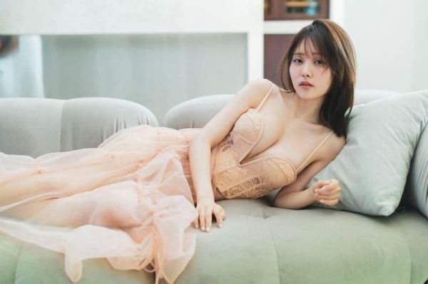 新田さちか 1st寫真集「標題未定」*5/27發售! 新田さちか,1st,寫真集,写真集