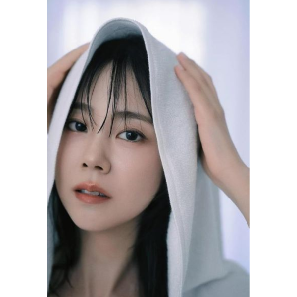 韓昇延 寫真集 「Inside You, Inside Me」 *12/10發售! 写真集,ハンスンヨン,InsideYouInsideMe,韓昇延,寫真集,KARA,K-POP