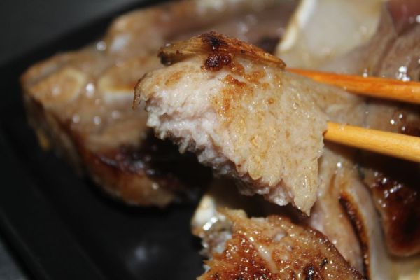 黑鮪魚肩骨＊9公斤裝 黑鮪魚,黑尾魚臉頰肉,長尾鳥