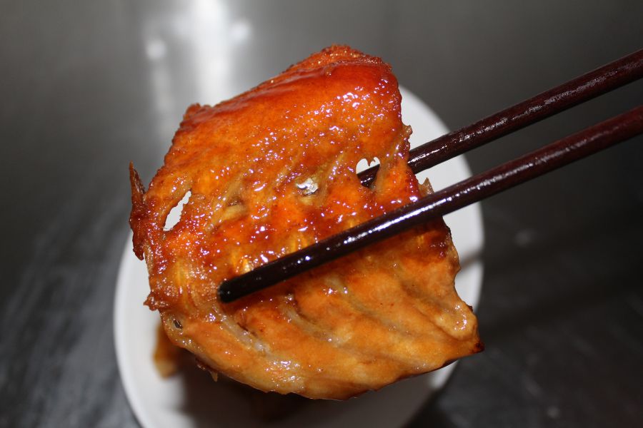 挪威鮭魚骨＊每包300克＊易破真空 