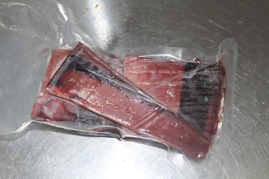 黑鮪血合肉＊每份300克以上 