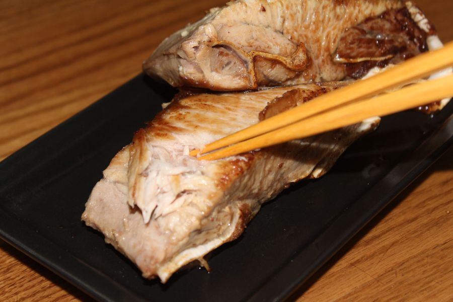 黑鮪顎骨＊每份170克以上＊易破真空 黑鮪魚,顎骨,下巴,黑鮪下巴,展泉,展泉國際