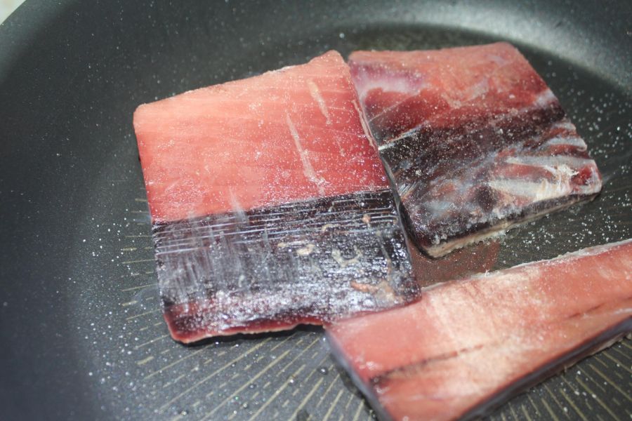 黑鮪血合肉＊每份300克以上 