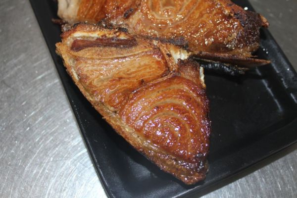 黑鮪腦天肉＊箱裝10公斤40~50片 黑鮪魚,黑尾魚臉頰肉