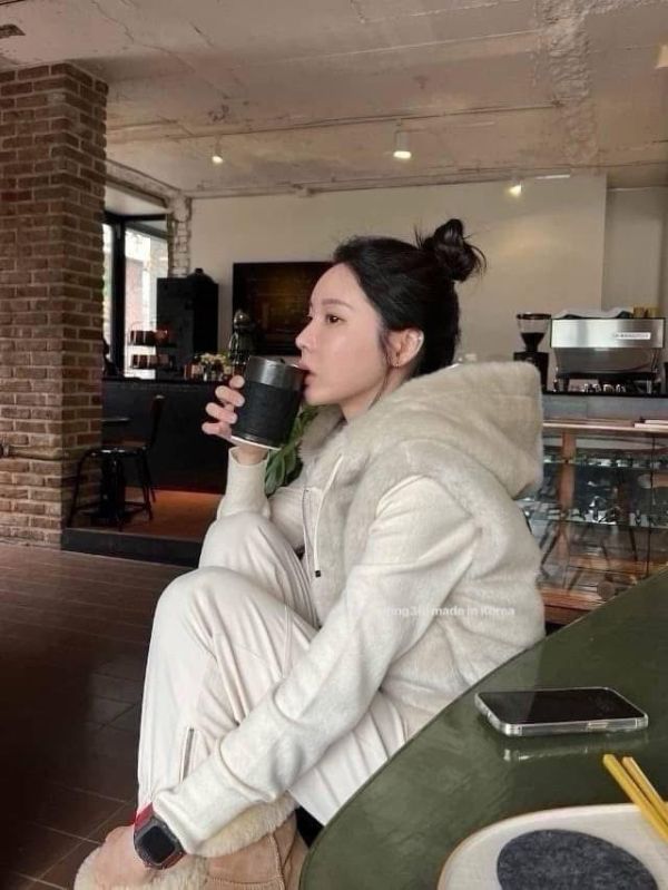 水貂毛連帽背心 