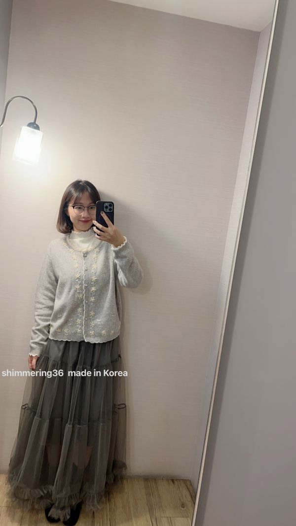 羊毛100%刺繡花外 