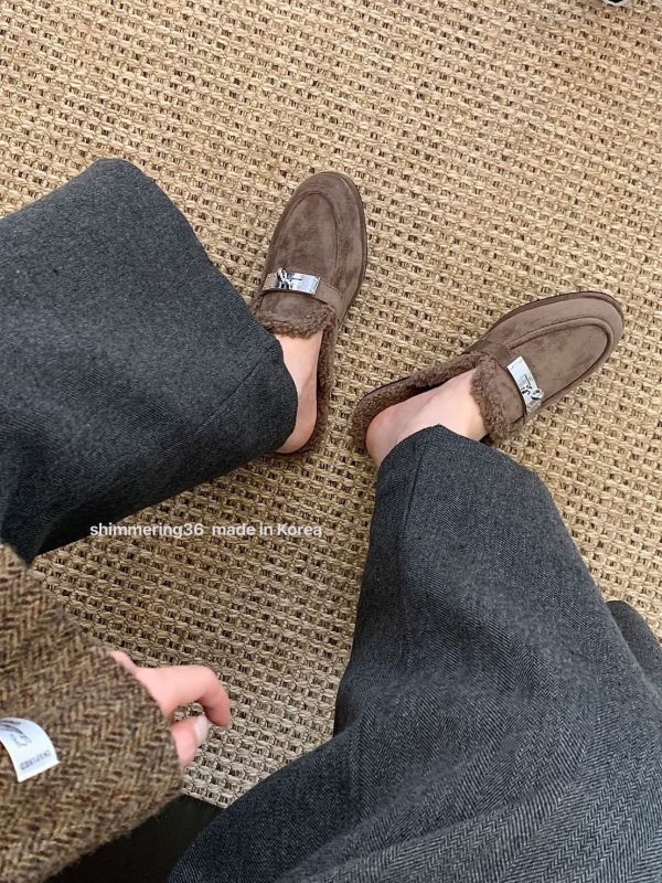 凱莉釦造型毛拖 