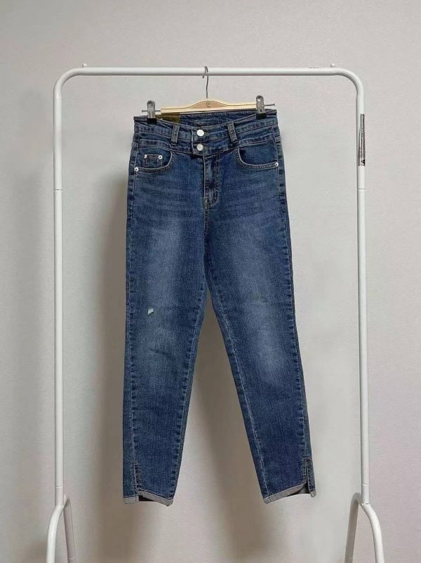 高腰瘦腿牛仔褲 