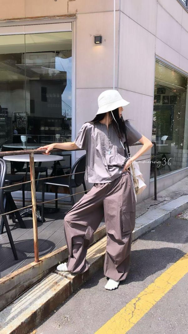 質感前V涼感前釦上衣 