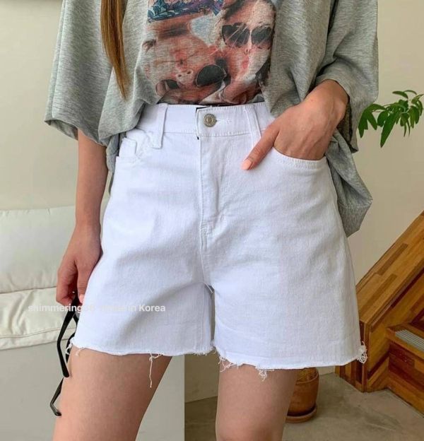 下鬚邊短褲 