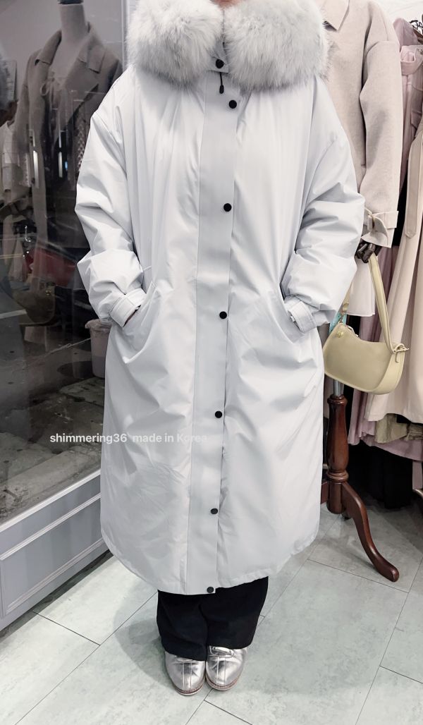 鴨絨90%浣熊毛外套 