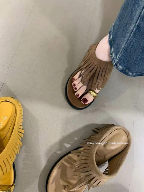 流蘇露趾高級半拖 